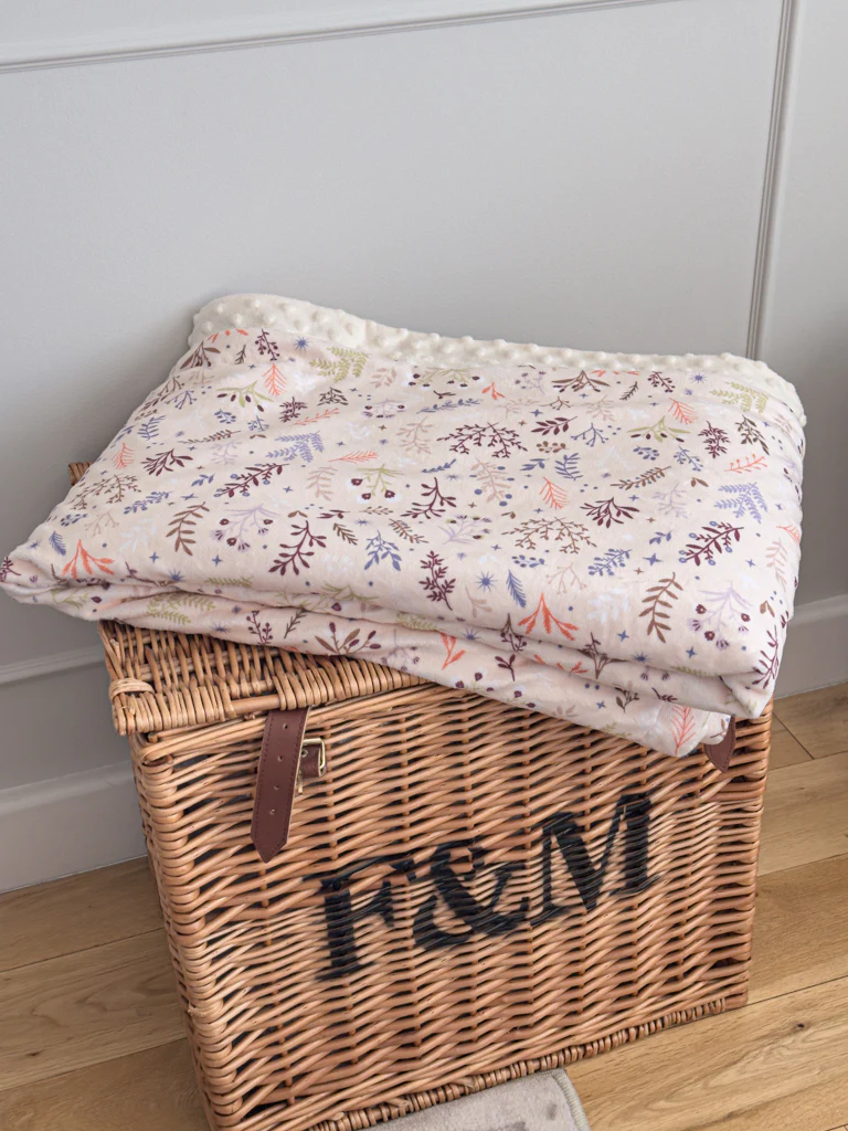 Wyld Cub Snuggle Pet Blanket - Chiswick Oyster