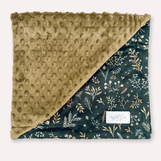 Wyld Cub Snuggle Pet Blanket - Chiswick Ravenwood
