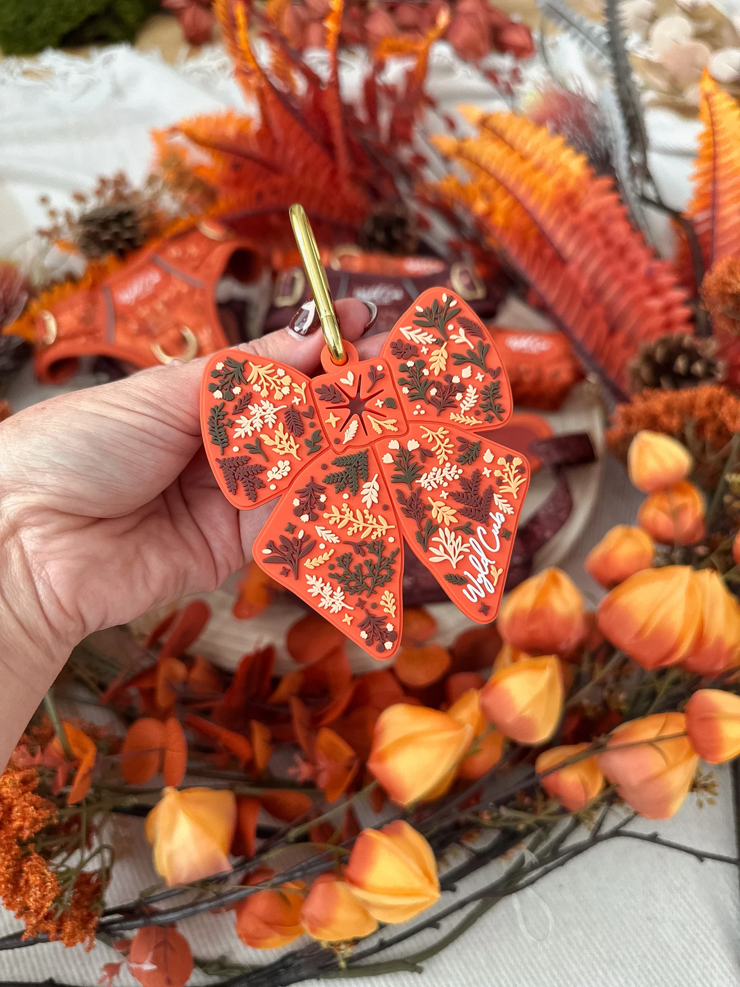 Wyld Cub Poop Bag Caddy Bow - Ginger