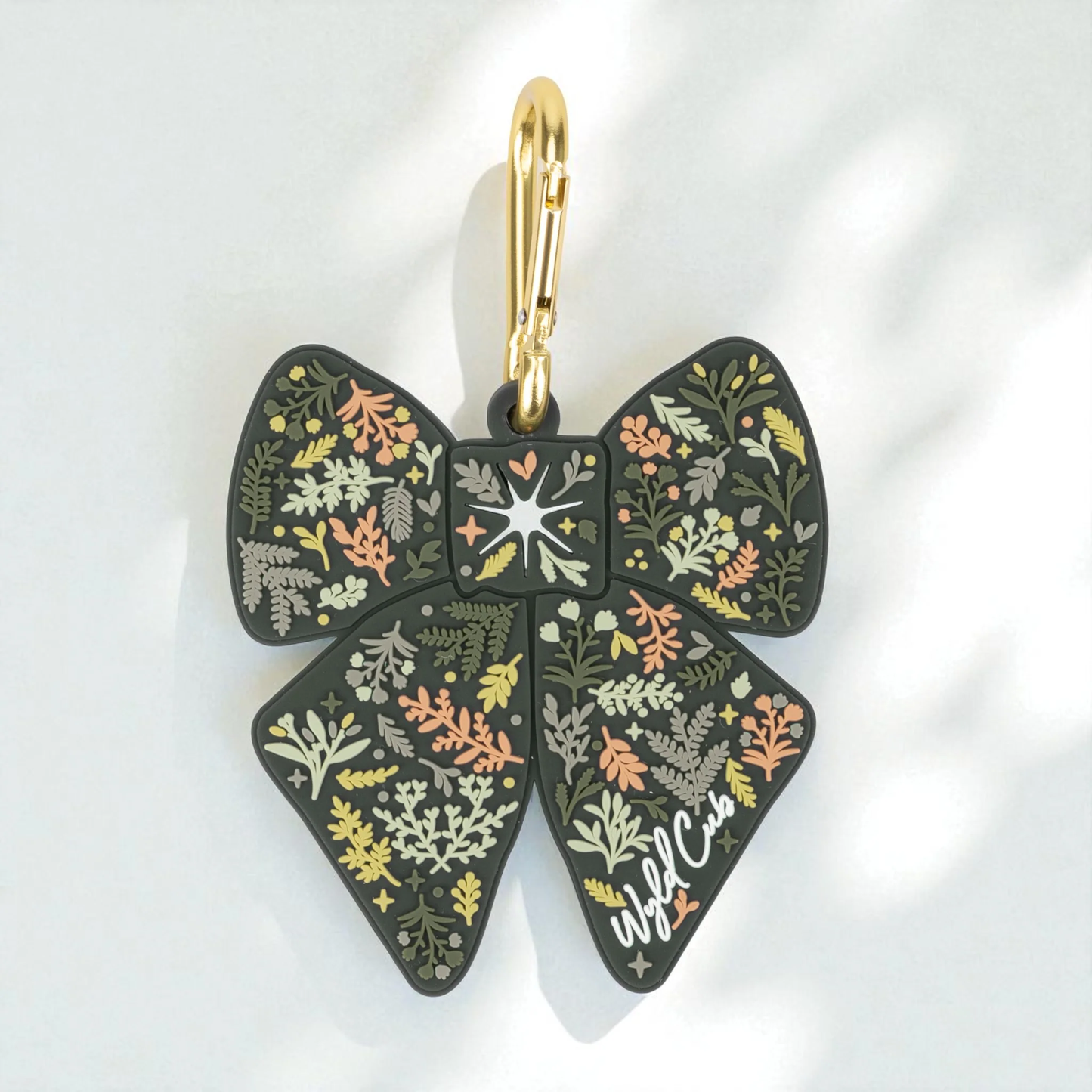 Wyld Cub Poop Bag Caddy Bow - Ravenwood