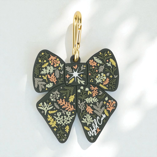 Wyld Cub Poop Bag Caddy Bow - Ravenwood