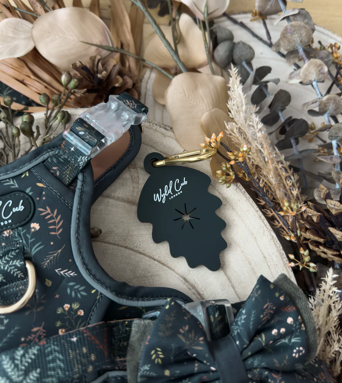 Wyld Cub Poop Bag Caddy Leaf - Ravenwood