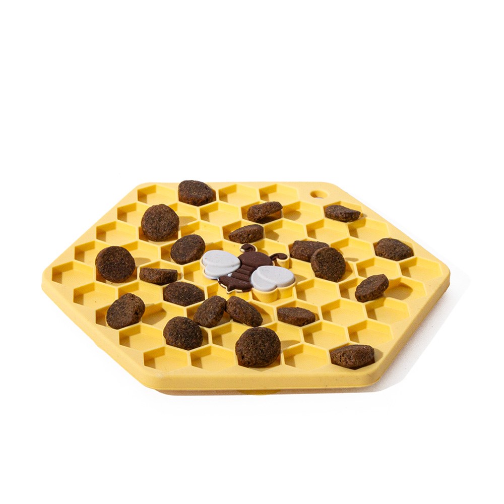 G&S Slow Down Bee Hive Silicone Snack Pad