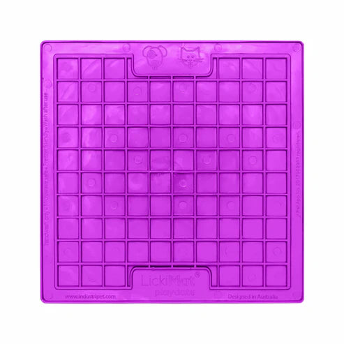 LickiMat Classic Playdate