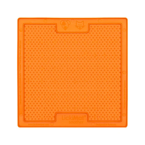 LickiMat Soother Dog